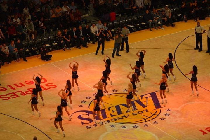 你要我直接 你要我直接